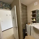 T2 Rénové, 4 Couchages, Proche Et Port, Balcon, Parking Sécurisé, St-cyprien - Fr-1-106-55 *