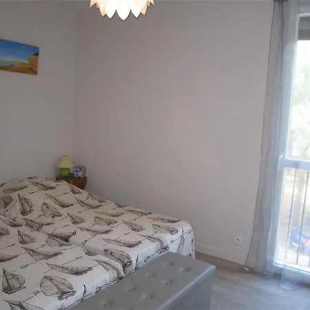 Apartment T2 Renove, 4 Couchages, Proche Et Port, Balcon, Parking Securise, St-cyprien - Fr-1-106-55