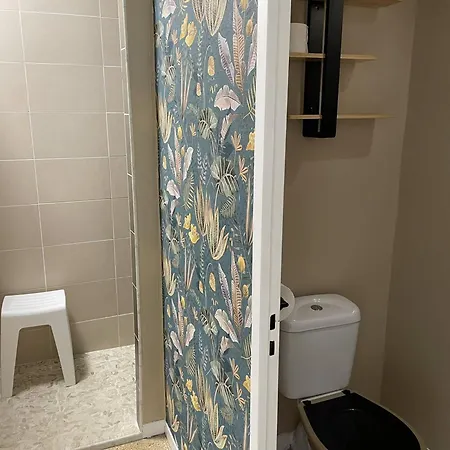 T2 Rénové, 4 Couchages, Proche Et Port, Balcon, Parking Sécurisé, St-cyprien - Fr-1-106-55 *