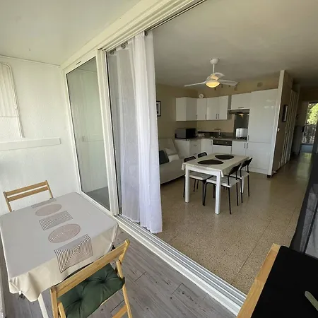 Apartment T2 Renove, 4 Couchages, Proche Et Port, Balcon, Parking Securise, St-cyprien - Fr-1-106-55 *