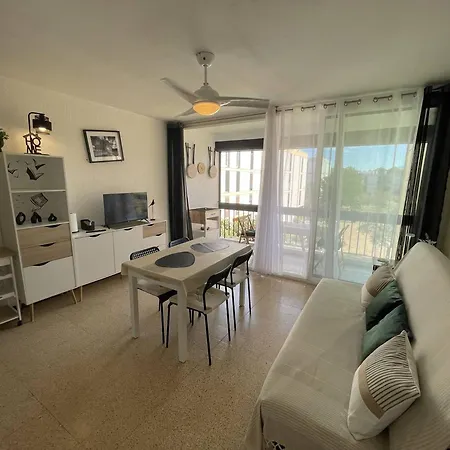 T2 Renove, 4 Couchages, Proche Et Port, Balcon, Parking Securise, St-cyprien - Fr-1-106-55 * Saint-Cyprien (Pyrenees-Orientales)